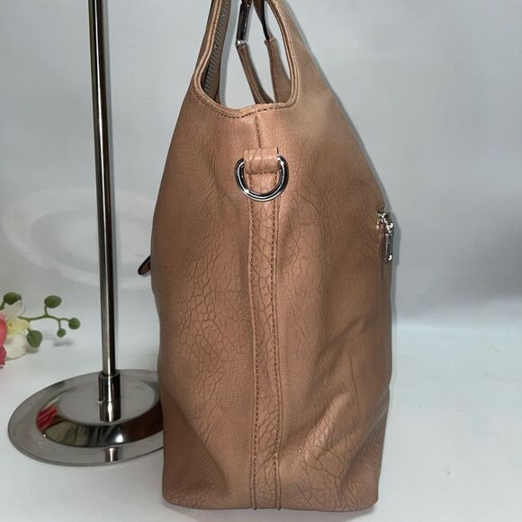 Black Rivit Shoulder Bag - Picture 5 of 10